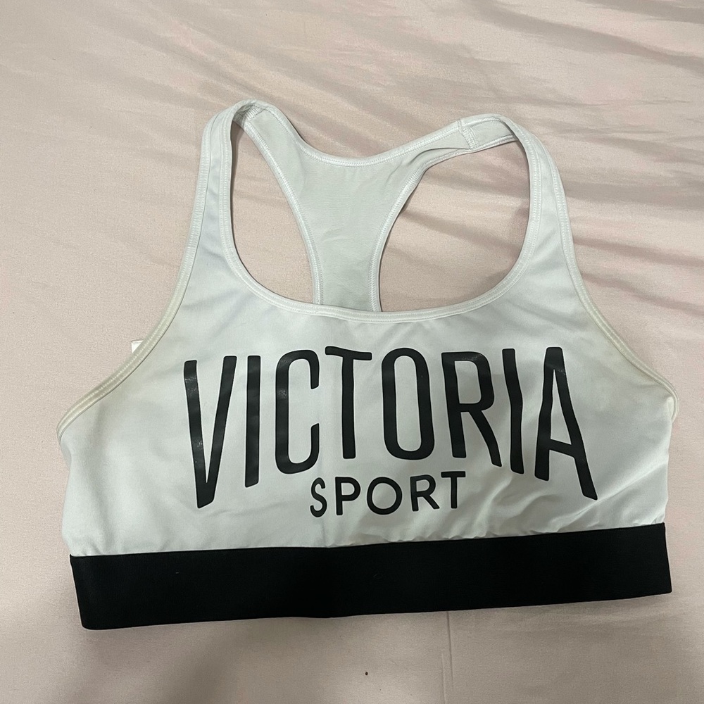 Victoria sport sports bra